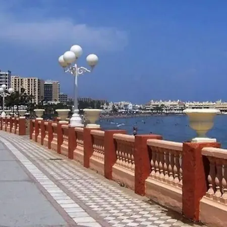 Acogedor Estudio, Piscina Y Vista Mar, Apartment Benalmadena