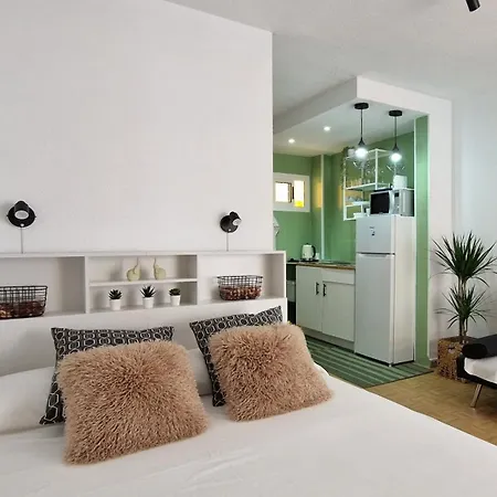 Apartment Acogedor Estudio, Piscina Y Vista Mar, *